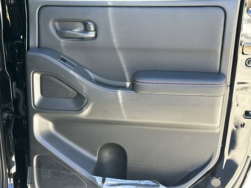 New 2026 Nissan Frontier PRO-4X w/ Pro-4x Convenience Package image 16