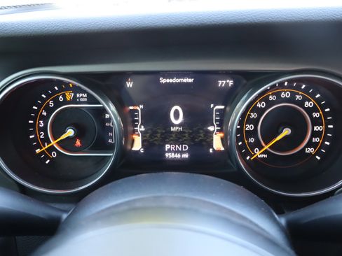 Used 2018 Jeep Wrangler Unlimited Sport S AWD/4WD image 26