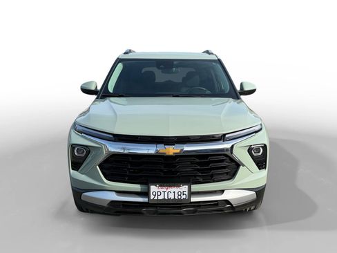 Used 2025 Chevrolet TrailBlazer LT w/ LT Cold Weather Package image 8