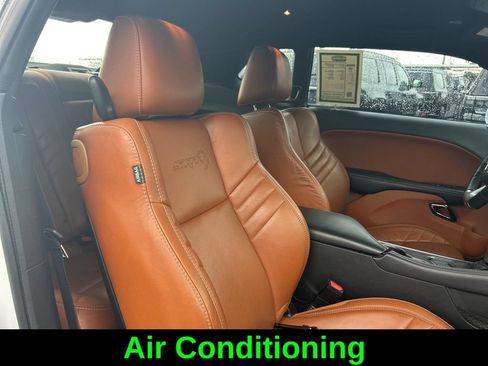 Used 2019 Dodge Challenger SRT Hellcat RWD image 22
