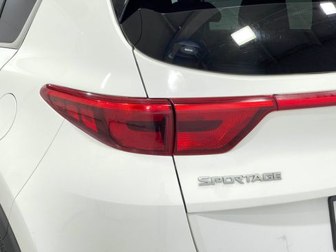 Used 2018 Kia Sportage LX AWD/4WD image 31