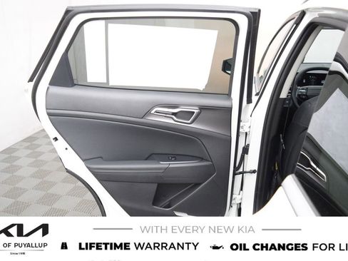 New 2026 Kia Sportage EX image 11