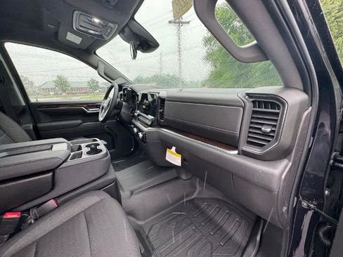 New 2025 GMC Sierra 1500 Elevation image 23