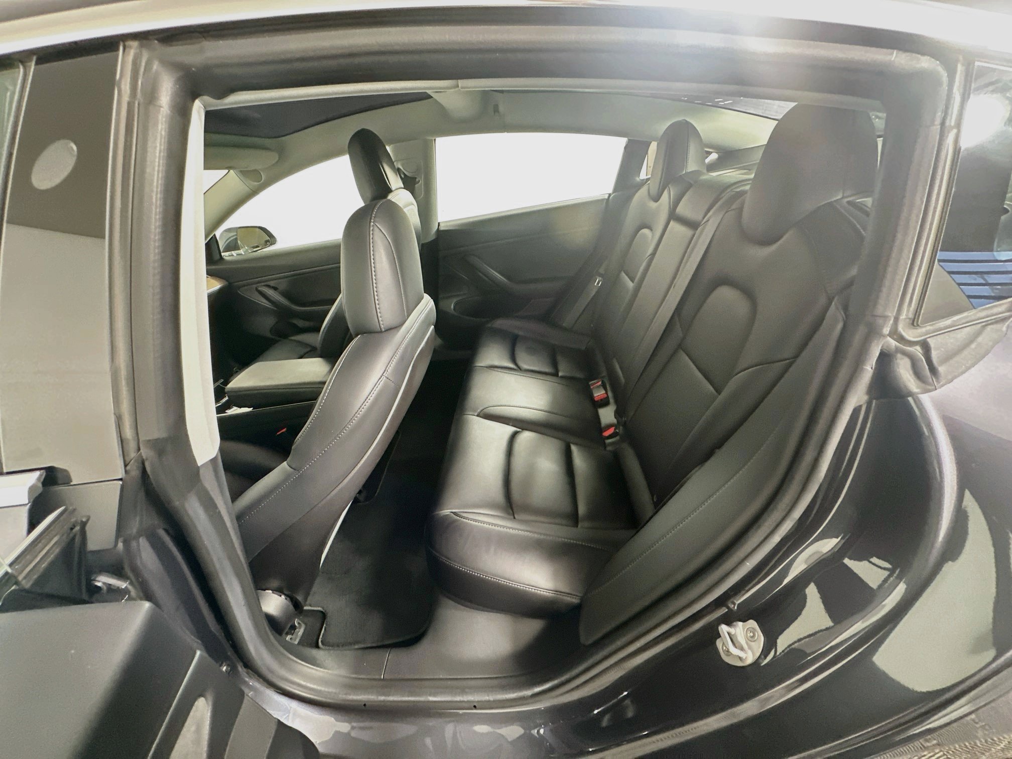 Used 2018 Tesla Model 3 Mid Range RWD image 25