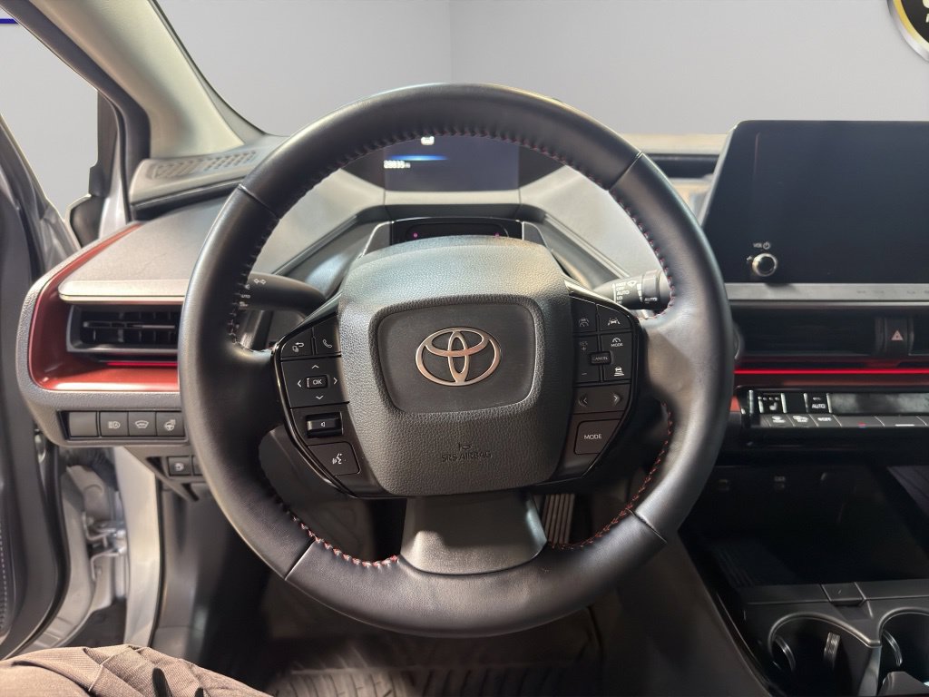 Used 2024 Toyota Prius Prime FWD image 10