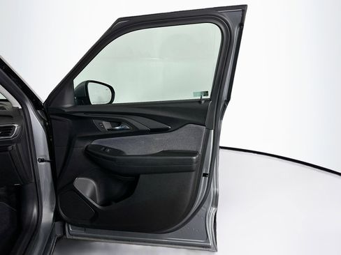 Used 2023 Chevrolet TrailBlazer LT w/ Convenience Package image 31