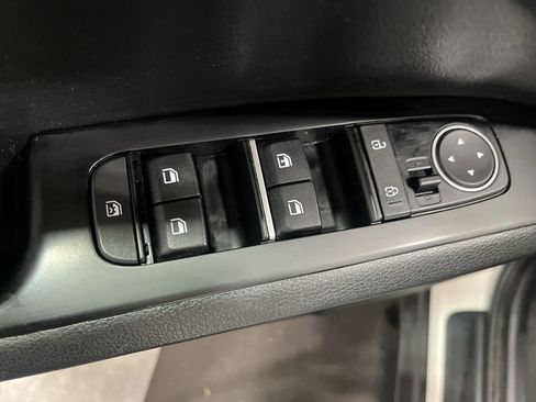 Used 2023 Kia Soul LX FWD image 30