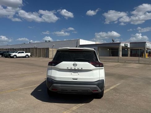 Certified 2023 Nissan Rogue S FWD image 21