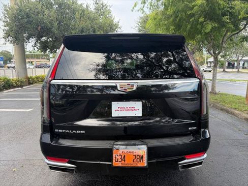 Used 2023 Cadillac Escalade Premium Luxury w/ Performance Package AWD/4WD image 6