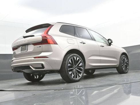 New 2026 Volvo XC60 B5 Ultra w/ Protection Package Premier AWD/4WD image 34