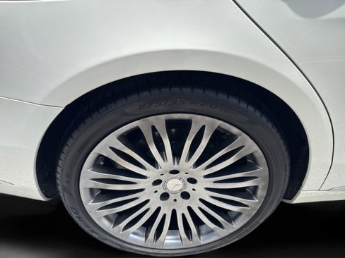 Used 2017 Mercedes-Benz S 550 Sedan image 25