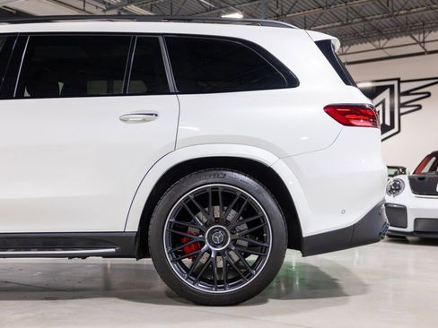 Used 2024 Mercedes-Benz GLS 63 AMG 4MATIC image 16