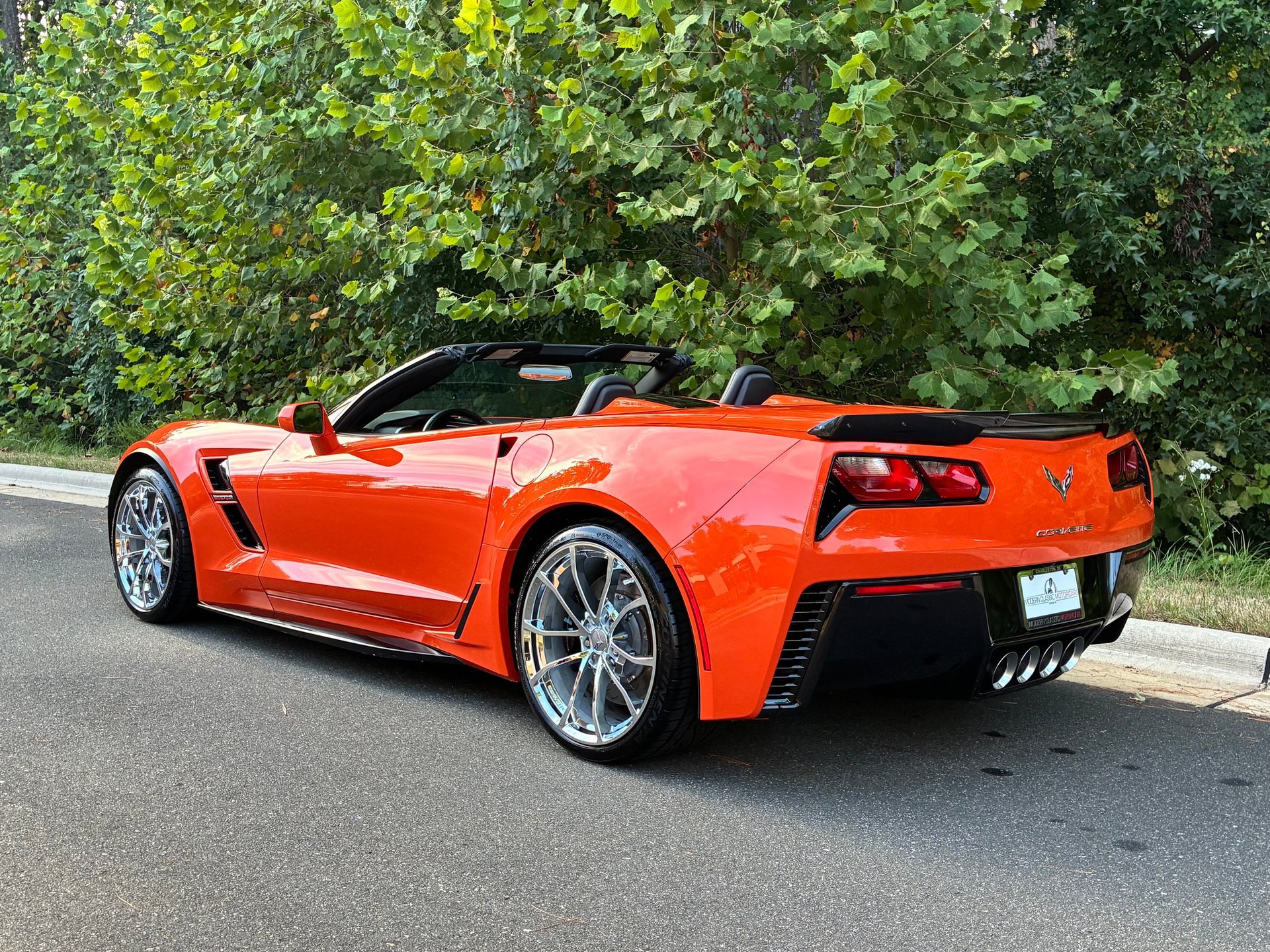 Used 2019 Chevrolet Corvette Grand Sport RWD image 14