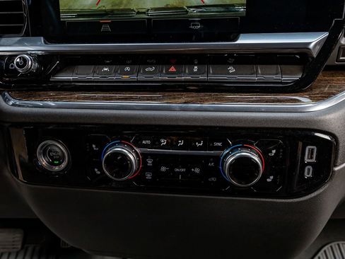 Used 2024 GMC Sierra 1500 Elevation w/ X31 Off-Road Package image 22