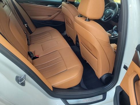 Used 2019 BMW 540i RWD image 14