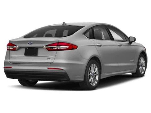 Used 2019 Ford Fusion Titanium image 5