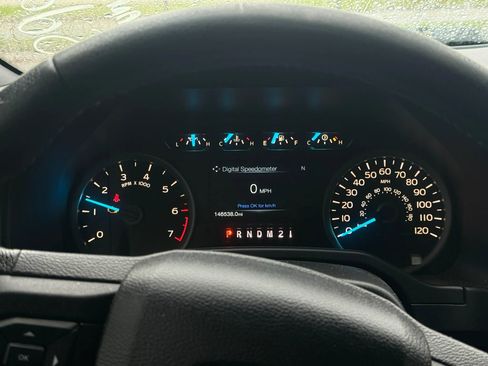 Used 2016 Ford F150 XLT w/ Equipment Group 302A Luxury image 11