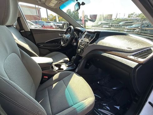 Used 2017 Hyundai Santa Fe Sport image 31