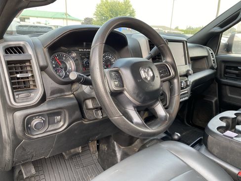 Used 2022 RAM 3500 Tradesman w/ Chrome Appearance Group AWD/4WD image 12