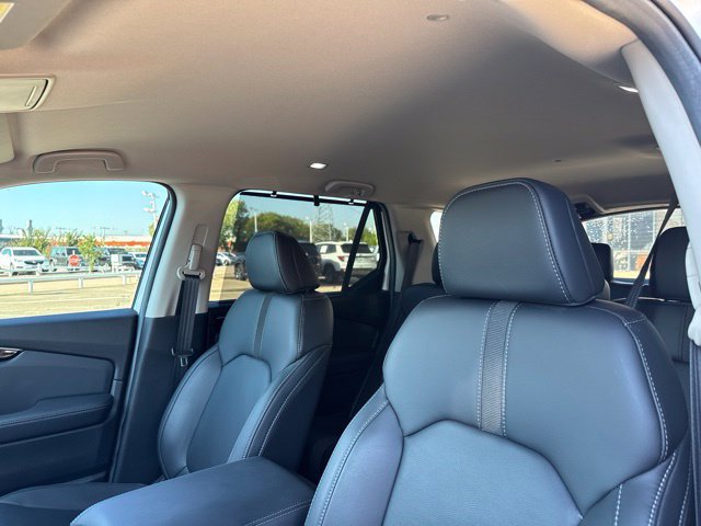 Used 2025 Honda Pilot EX-L image 9