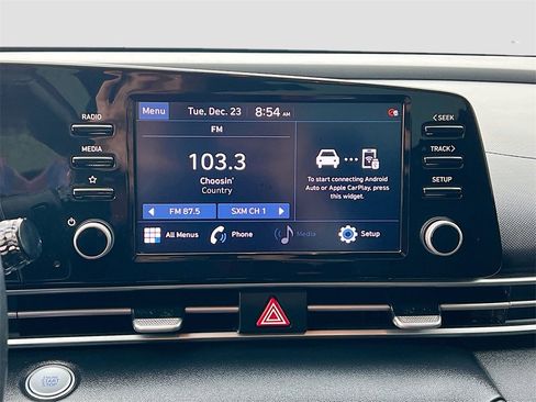 Used 2021 Hyundai Elantra SEL w/ Convenience Package image 12