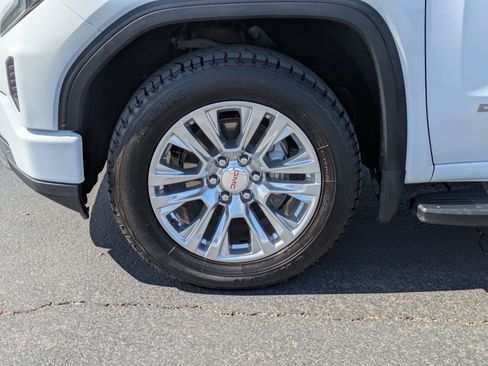 Used 2023 GMC Sierra 1500 Denali AWD/4WD image 11
