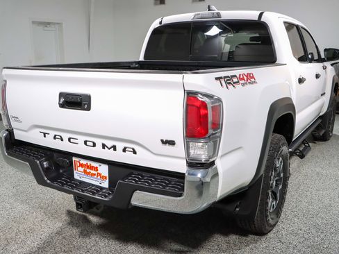 Used 2023 Toyota Tacoma TRD Off-Road AWD/4WD image 7