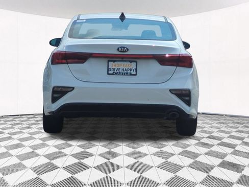 Used 2021 Kia Forte LXS FWD image 4