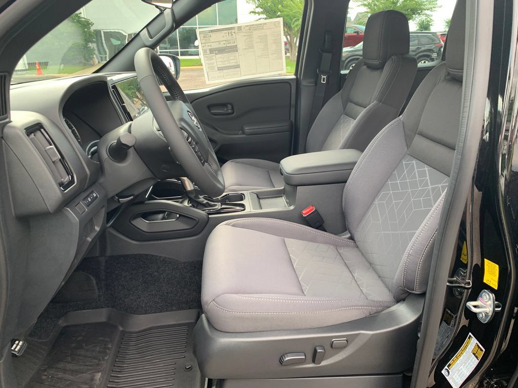 New 2026 Nissan Frontier SV w/ SV Convenience Package RWD image 9
