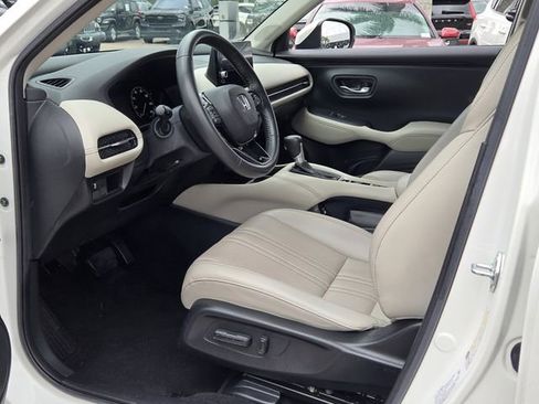 Used 2023 Honda HR-V EX-L image 13