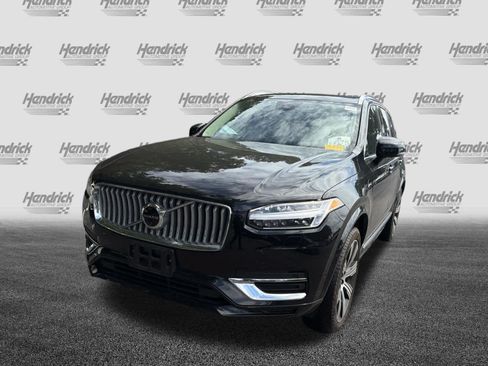 Used 2025 Volvo XC90 T8 Plus w/ Protection Package Premier AWD/4WD image 5