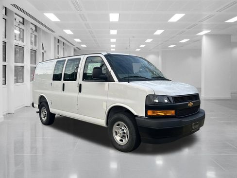New 2026 Chevrolet Express 2500 1WT w/ Driver Convenience Package image 3