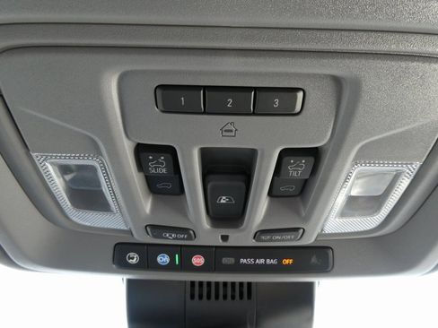 Certified 2022 GMC Sierra 1500 Denali image 34