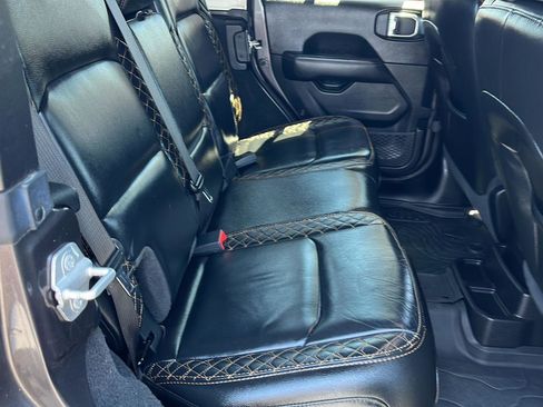 Used 2021 Jeep Wrangler Unlimited Sahara AWD/4WD image 24