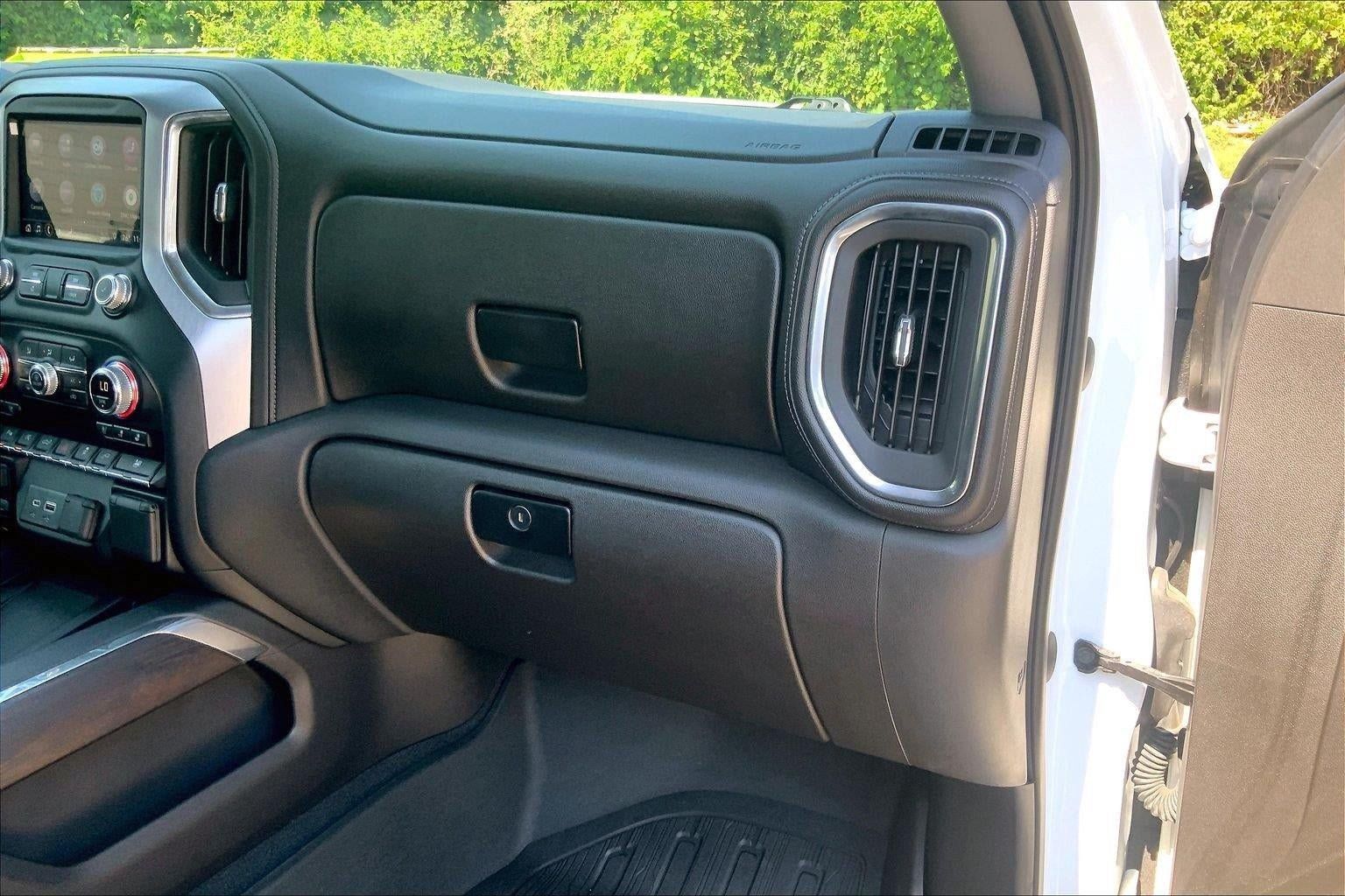 Used 2019 GMC Sierra 1500 SLT w/ SLT Premium Plus Package AWD/4WD image 17