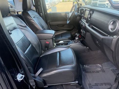 Certified 2022 Jeep Wrangler Unlimited Sahara w/ LED Lighting Group image 32