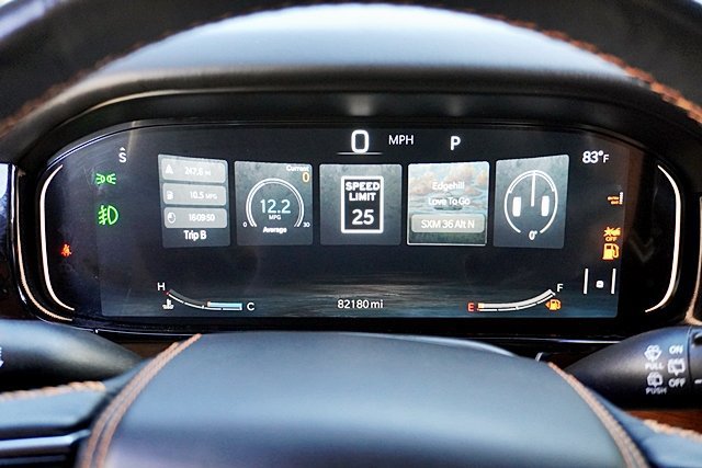 Used 2022 Jeep Grand Wagoneer Series III AWD/4WD image 48