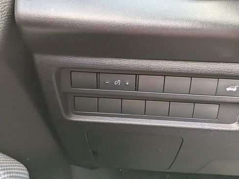 Used 2022 Mitsubishi Outlander SE FWD image 23
