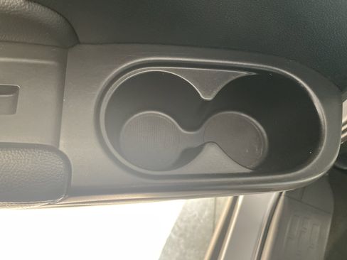 Used 2021 Honda Pilot EX image 28