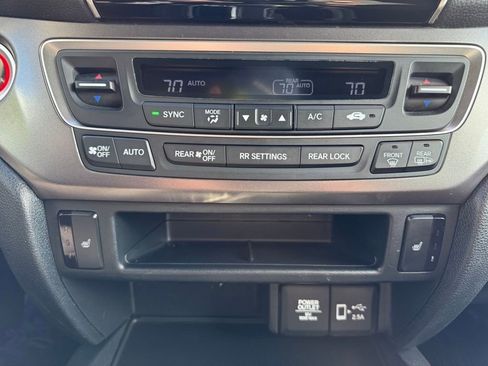 Used 2022 Honda Pilot Sport image 18