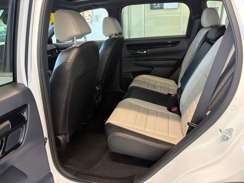 Used 2024 Honda CR-V Sport Touring image 16