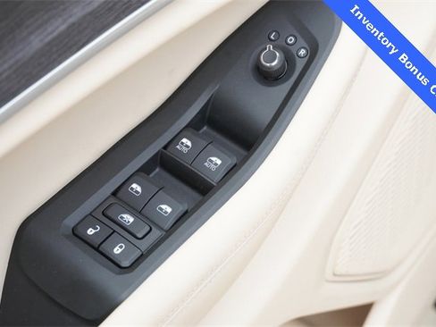 New 2025 Jeep Grand Cherokee L Limited w/ Luxury Tech Group II image 21