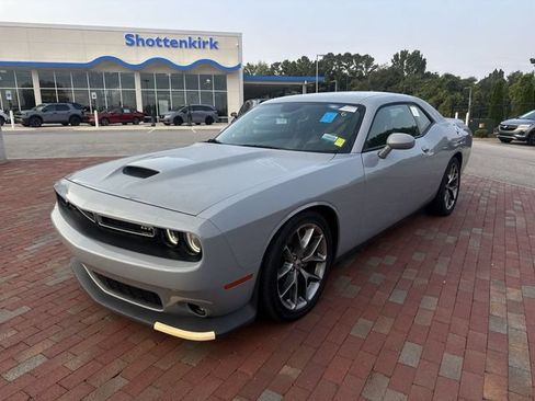 Used 2022 Dodge Challenger GT RWD image 1