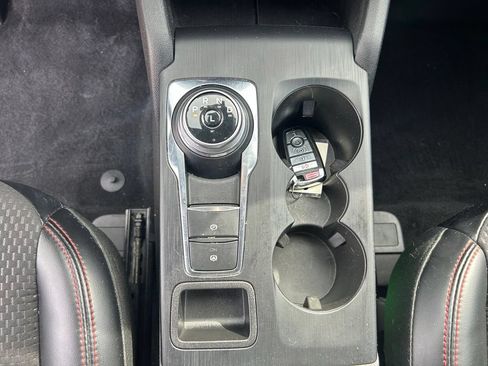 Used 2024 Ford Escape ST-Line w/ Tech Pack #1 AWD/4WD image 15