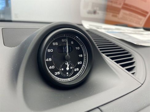 New 2025 Porsche Macan S image 26