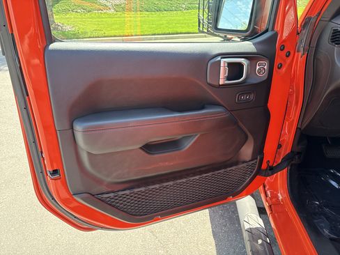 Used 2019 Jeep Wrangler Unlimited Rubicon image 14