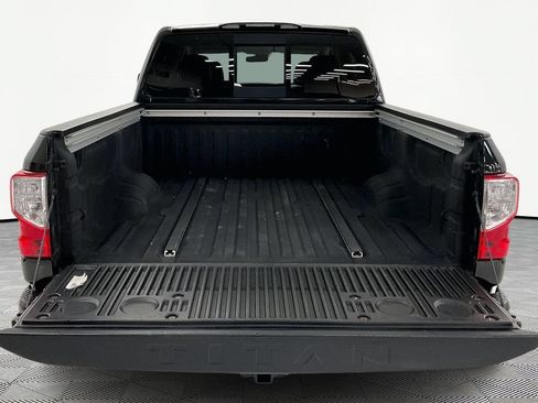Used 2019 Nissan Titan PRO-4X w/ Pro-4x Utility Package AWD/4WD image 7