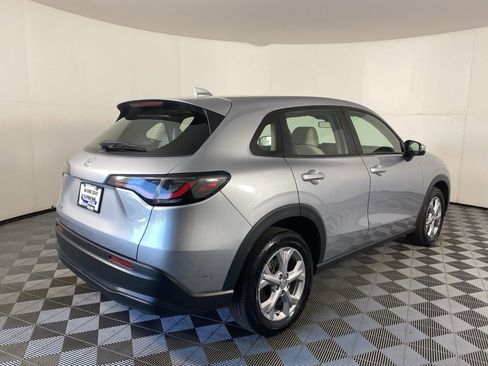 Used 2023 Honda HR-V LX image 4
