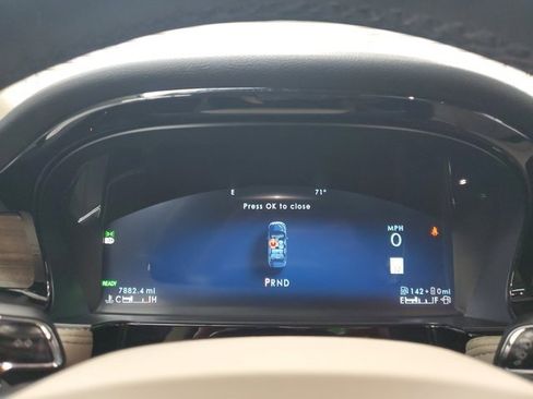 Used 2025 Lincoln Corsair Grand Touring image 19