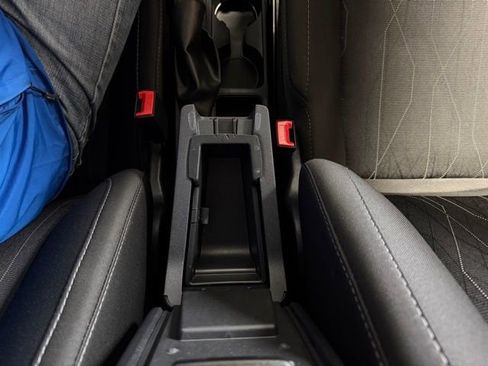 Used 2022 Ford EcoSport SE w/ SE Convenience Package image 37